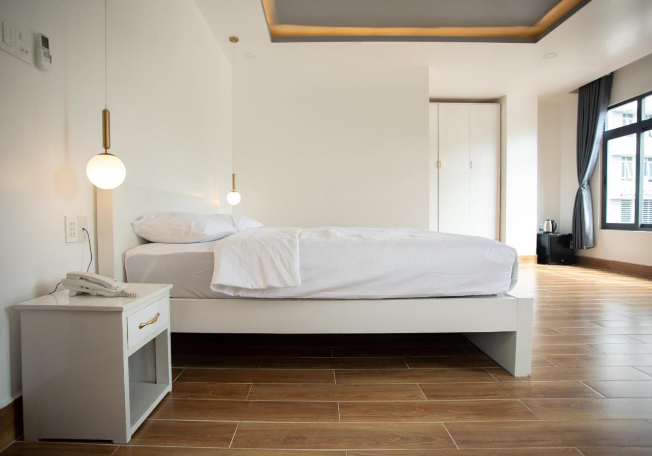 Aoc Hotel Cao Lãnh Esterno foto