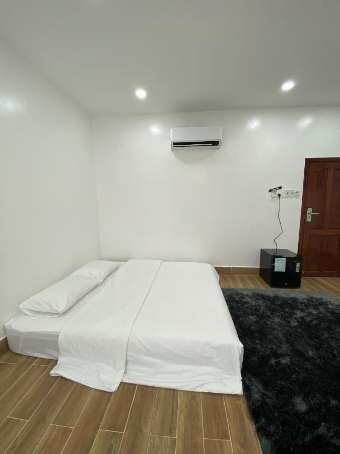 Aoc Hotel Cao Lãnh Esterno foto