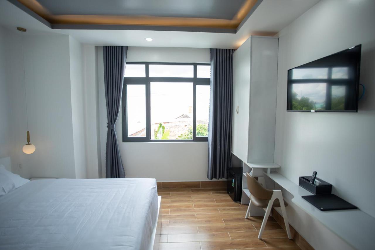 Aoc Hotel Cao Lãnh Esterno foto