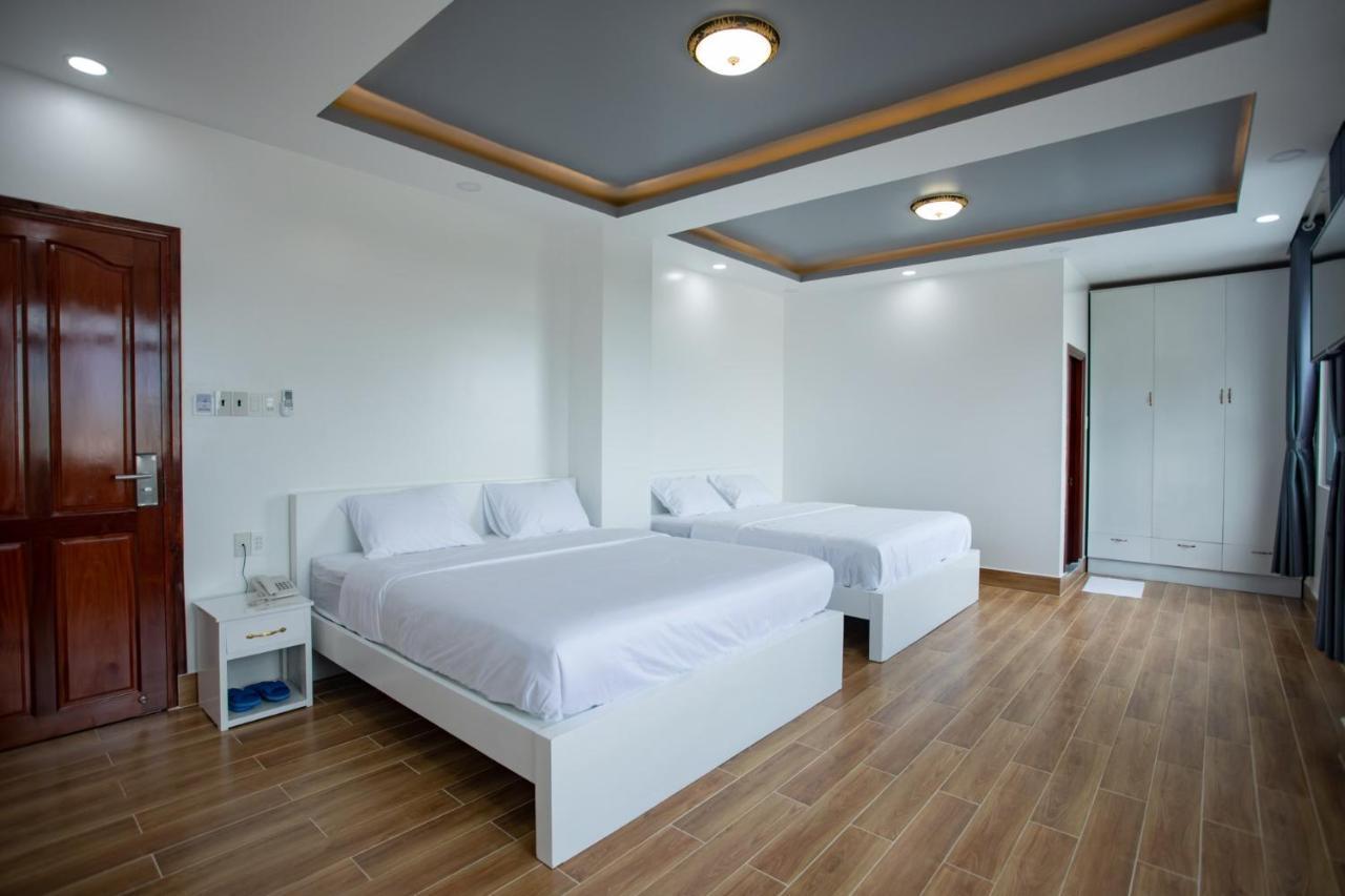 Aoc Hotel Cao Lãnh Esterno foto