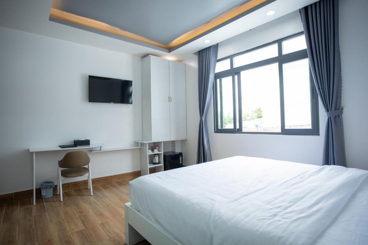 Aoc Hotel Cao Lãnh Esterno foto